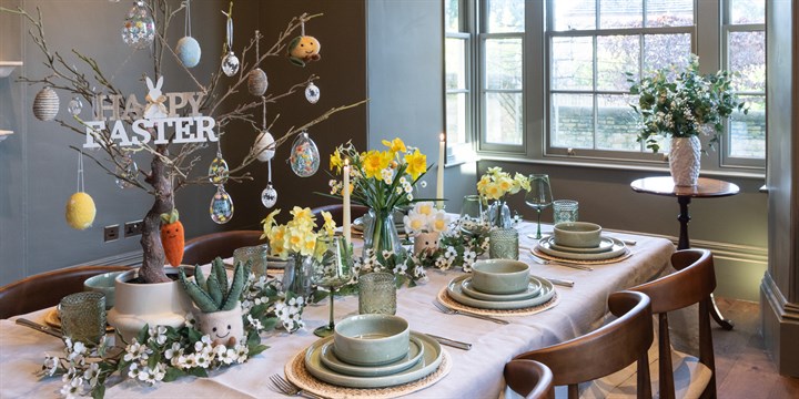 Decorate your home for Easter with a table scpae